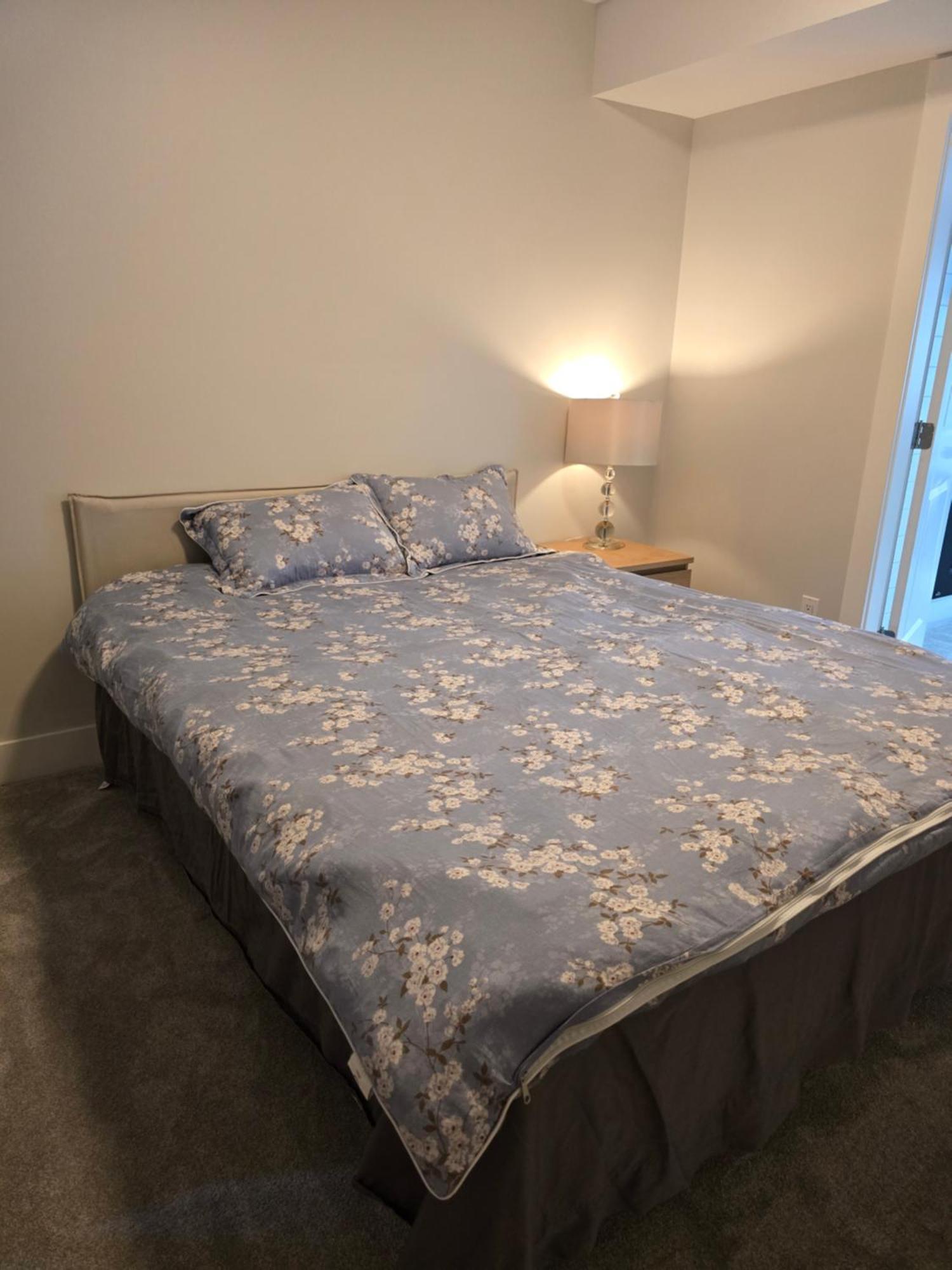 Private 1 Bedroom In Brookswood Langley Bagian luar foto