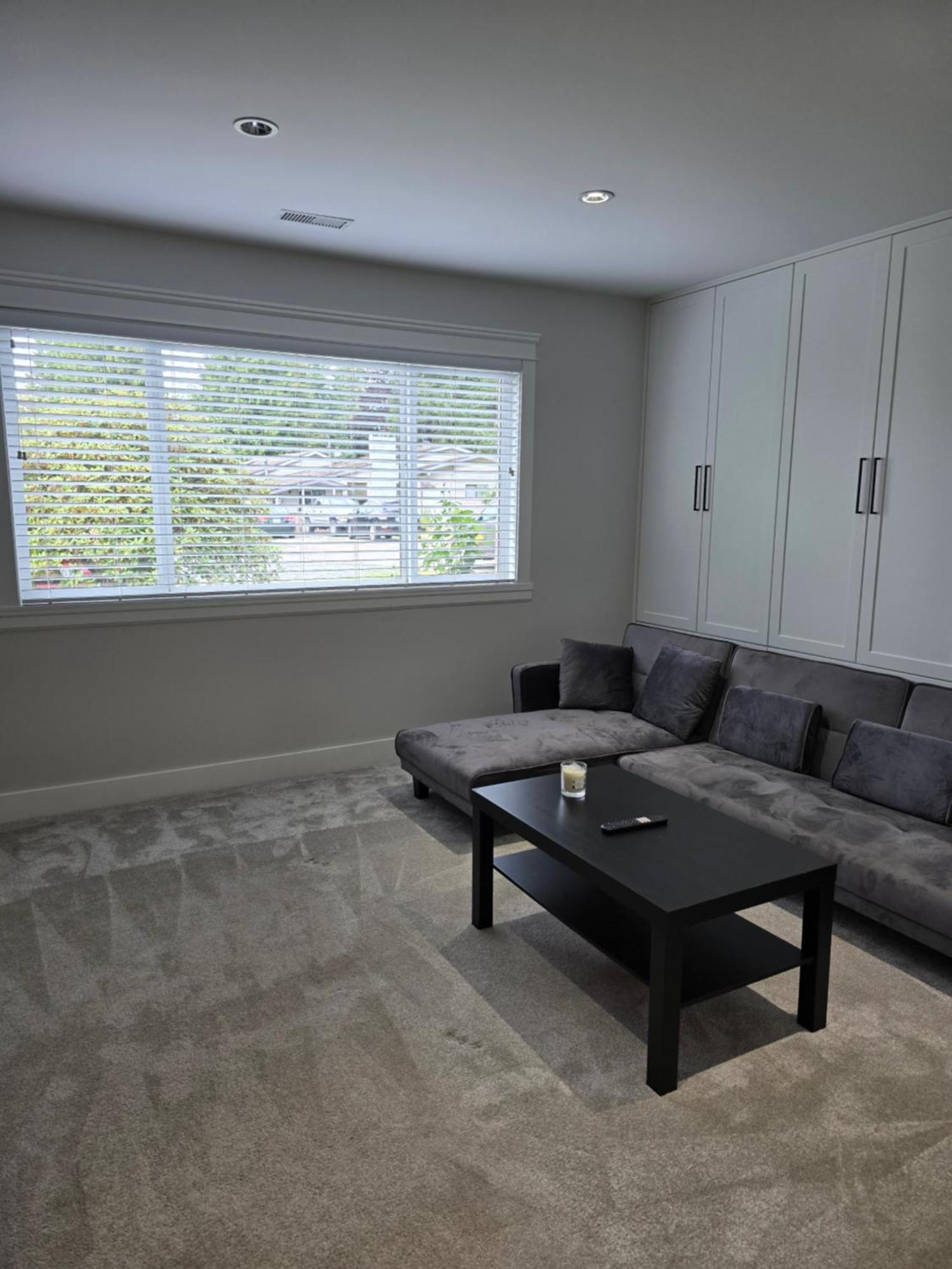 Private 1 Bedroom In Brookswood Langley Bagian luar foto